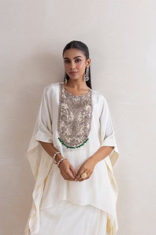 Maqbool Cape Set