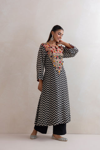 Essence Kurta Set