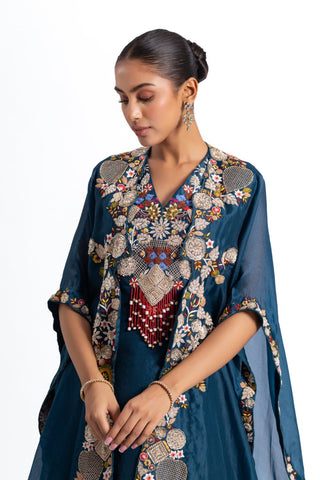 Neelkamal Cape Set