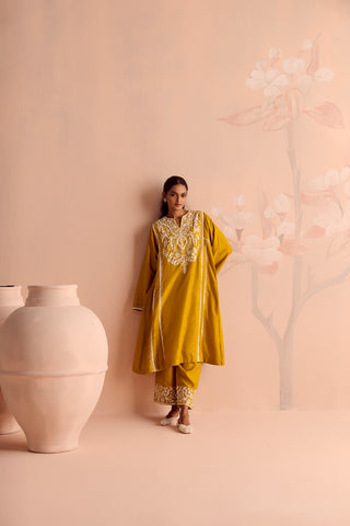 Zunaira Suit Set
