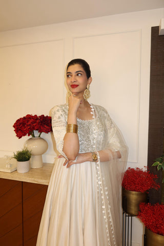 Hanna Khan In Our Ridah Anarkali Set